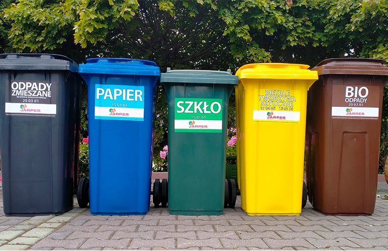 pojemniki na odpady segregowane